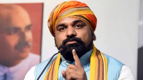 बंगला, मां, बेटा, अलग-अलग, घर, लालू परिवार, CM सम्राट, तंज