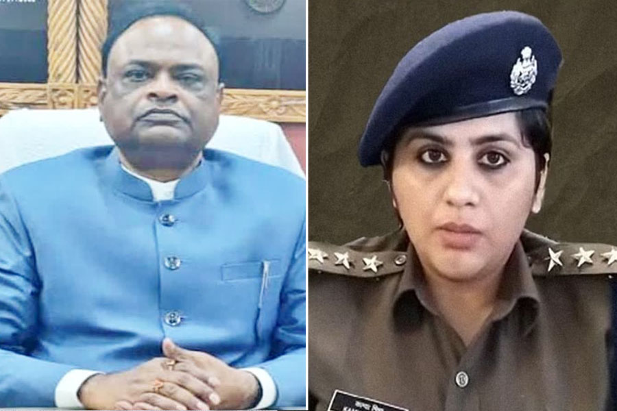 लखीसराय DM, पद से इस्तीफा, वीआरएस, IPS काम्या मिश्रा