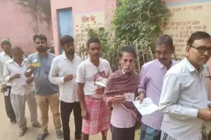 उपचुनाव, बेलागंज, JDU कैंडिडेट, बेटे का ऑडियो, वायरल, तेज मतदान, तरारी में मारपीट