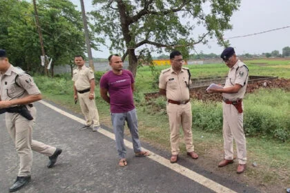 हत्या, विशिष्ट शिक्षक, सरकारी स्कूल,सहरसा