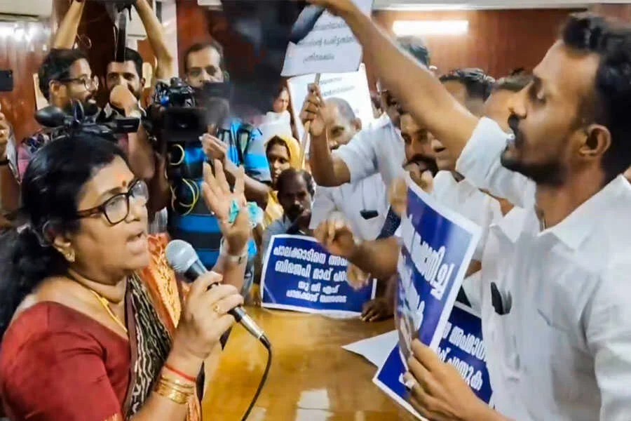 केरल, हेडगेवार स्कूल, जिन्ना स्ट्रीट, बवाल,पलक्कड़, नगरपालिका