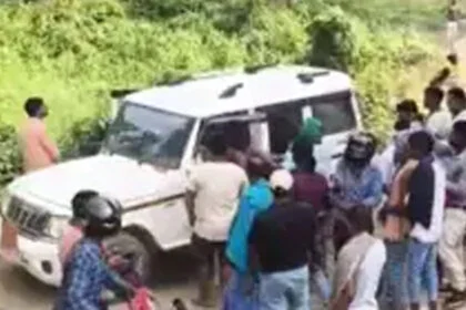 दारोगा, परिवहन विभाग, पिटाई, वीडियो, वायरल, बगहा