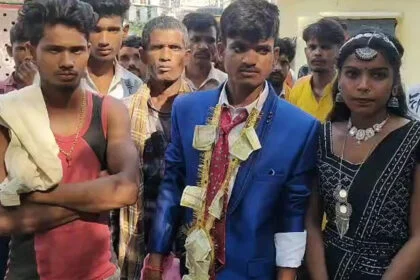 दूल्हा, हाथ हिला, सिंदूरदान, शादी कैंसिल, कैमूर