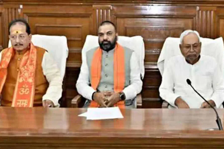 नीतीश कैबिनेट, हवाई यात्रा, सस्ती, वैट घटा, 47 एजेंडा, मुहर