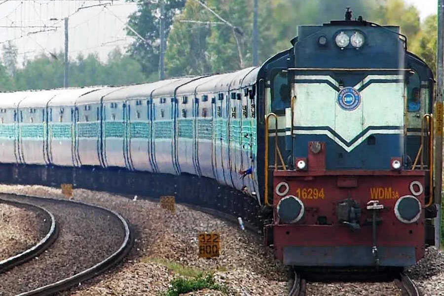 रेल टिकट, महंगा, कीमत, वृद्धि, 1 जुलाई, रेलवे