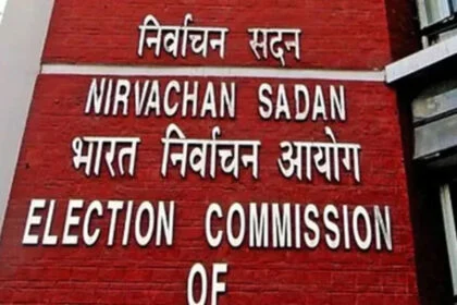 65 लाख, मतदाता कौन, SIR, वोटर लिस्ट, सुप्रीम कोर्ट, EC, मांगा जवाब,