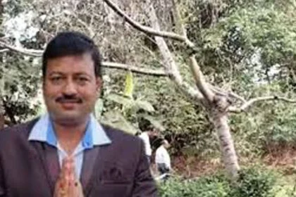 नाली, मोबाइल फेंका, विधायक, जीबन कुष्ण साहा, टीएमसी, ED छापा, ममता बनर्जी, लगाई दौड, दीवार फांदा, गिरफ्तार