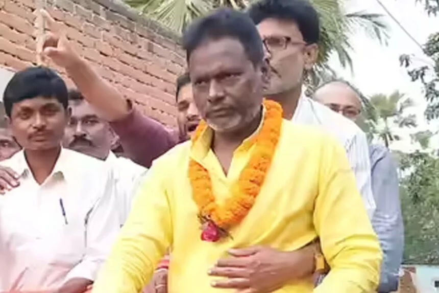 अशोक महतो, राबड़ी आवास, नो एंट्री, RJD, टिकट, ग्रहण, वारिसलीगंज