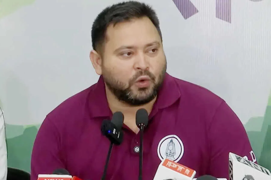 तेजस्वी, 14 रिजल्ट, 18 शपथ, सीएम, एक्जिट पोल, नकारा