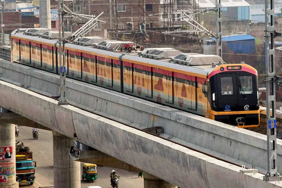 पटना मेट्रो, CM नीतीश, लहराई झंडी, दौड़ी मेट्रो, 15-30, किराया