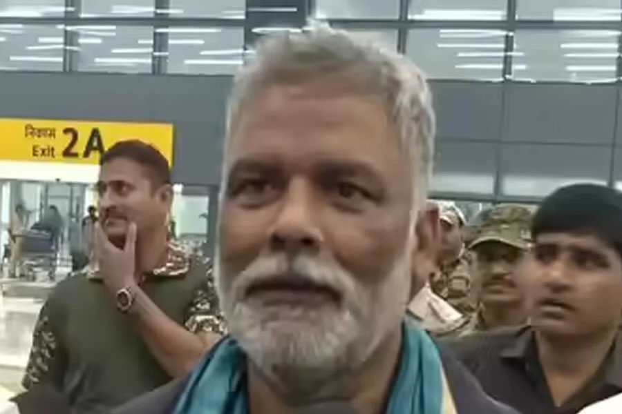 तेजस्वी, पोस्टर, पप्पू यादव, बिफरे, महागठबंधन, राहुल