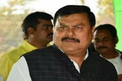 सुरेंद्र यादव, RJD, सांसद, राजनीति, संन्यास, NEET, छात्रा, मौत, पटना