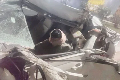 मुजफ्फरपुर, होटल, बाप-बेटा, लटकता शव, कोलकाता, बकाया, वसूली