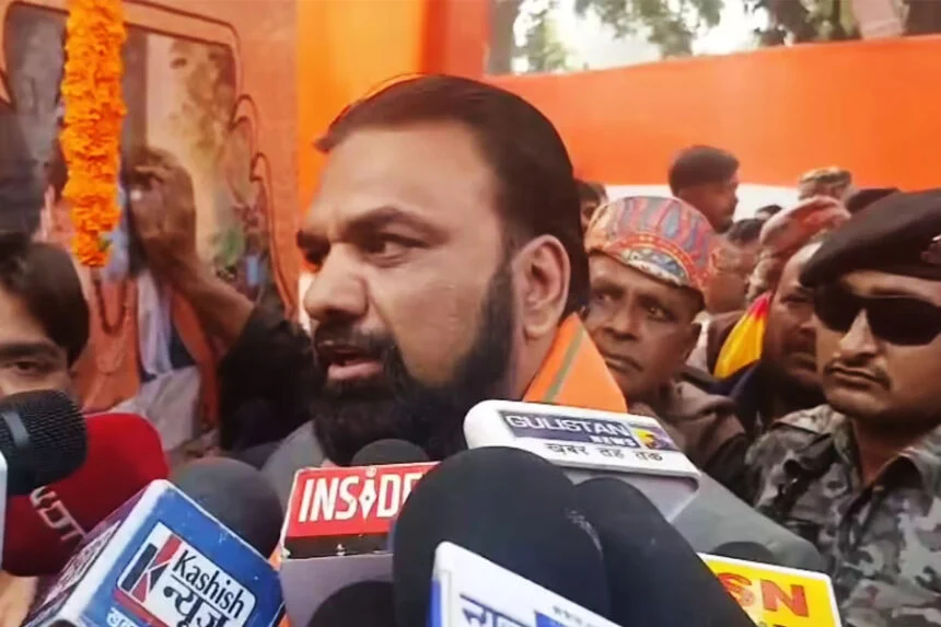 कांग्रेस, NEET छात्रा, मौत, सम्राट, चूड़ियां, प्रदर्शन, पुलिस, खुली छूट, DyCM