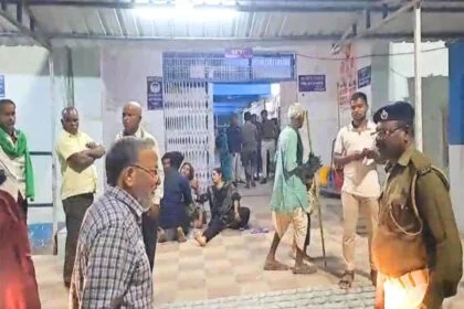 मस्जिद, फायरिंग, नमाज, जमुई, 4 जख्मी