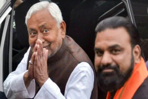 पटना विवि, नीतीश, सम्राट, गो बैक, नारेबाजी, छात्र