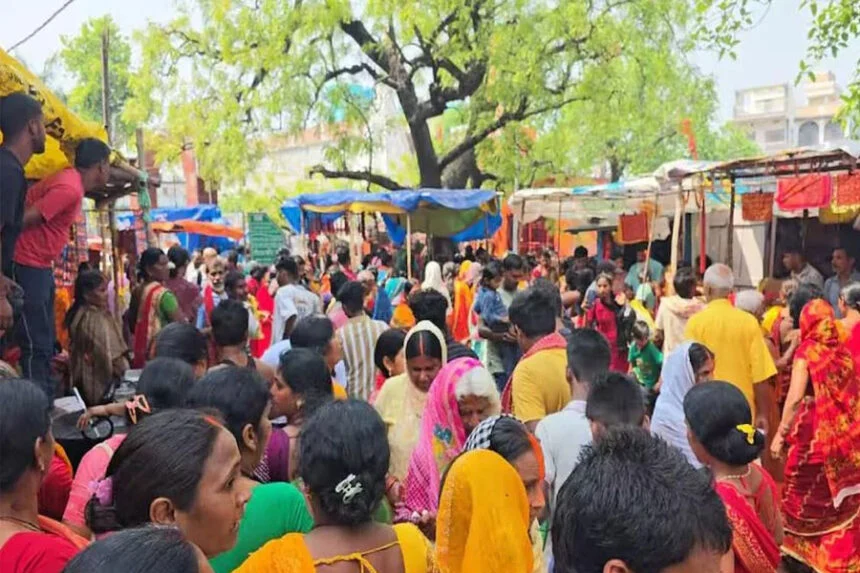 भगदड़, शीतला मंदिर, 8 मौत, महिलाएं, नालंदा, बिहारशरीफ