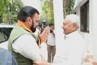 NDA, बैठक, नीतीश, सम्राट, बड़ा संदेश, मुश्किल, बिहार, संवारा
