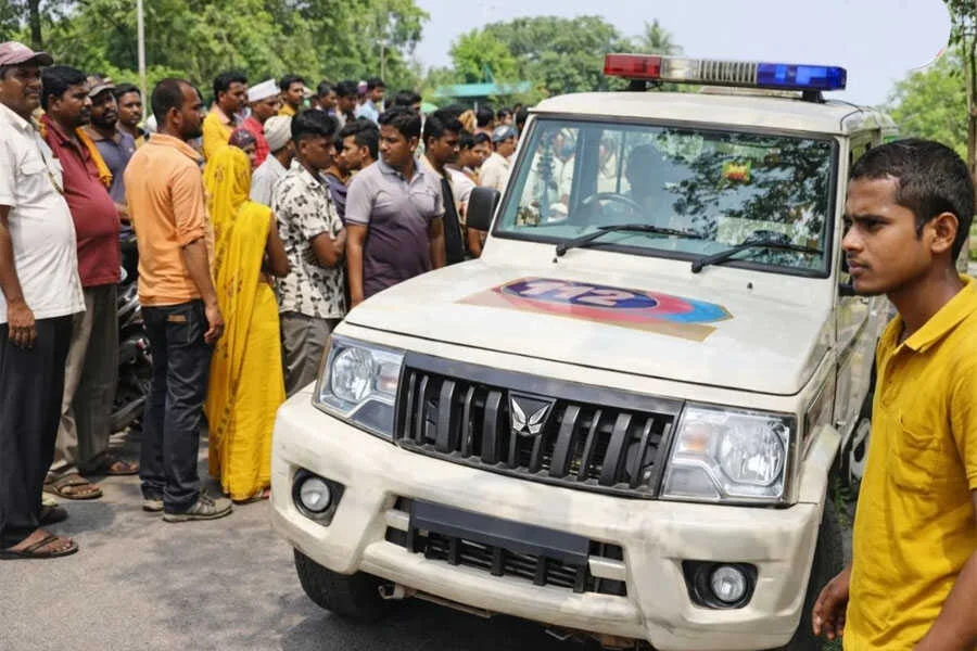 पत्नी, हसुआ, गला रेता, पति, बोरा, लाश, 30 KM दूर, सरेंडर, पूर्णिया