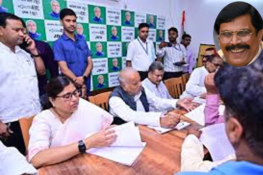JDU, मंत्री, आनंद मोहन, श्रवण कुमार, लेसी सिंह, कृतघ्न, जेल, नीतीश