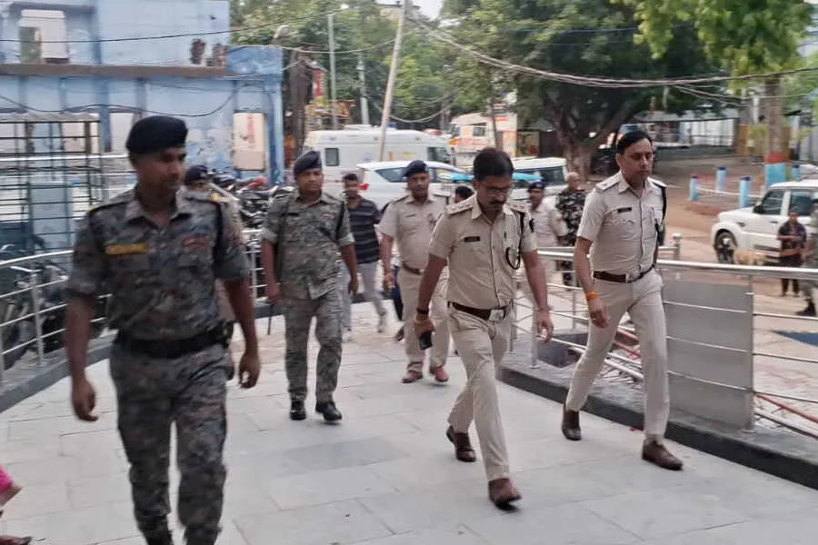 गोपालगंज, एनकाउंटर, कुख्यात, 50 हजार, इनामी, आकाश सिंह