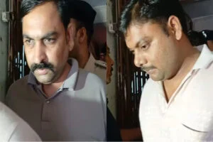 गार्ड, खान सर, कोचिंग,हिरासत, फायरिंग