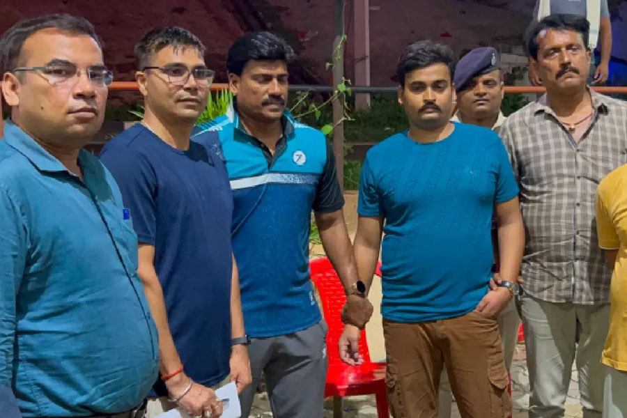 निगरानी, SHO, दबोचा, घूस, JCB संचालक, 27 हजार, सम्यागढ़, बाढ़