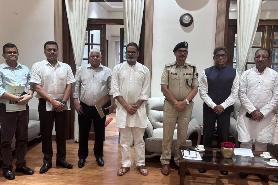 PK, बिहार, सरकार, अफसर, तस्वीर, मुख्य सचिव, सफाई