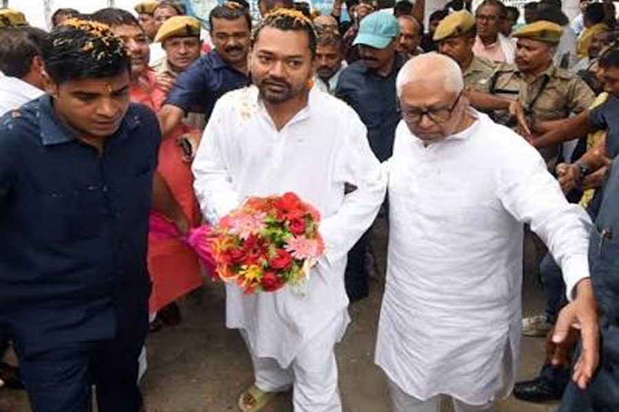 यूपी, चुनाव, JDU, स्पेश, निशांत, योगी, तारीफ