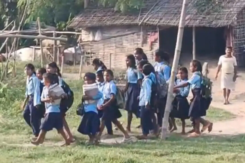 विदेश, बिहार, बच्चे, पढ़ाई, कायापलट, गांव, अररिया
