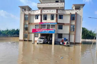 बाढ़, छपरा, मुजफ्फरपुर, NH, पानी, गंडक, तटबंध, टूटा