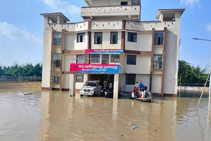 बाढ़, छपरा, मुजफ्फरपुर, NH, पानी, गंडक, तटबंध, टूटा