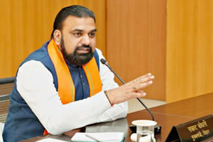 बाढ़, राहत, 1.60 लाख, परिवार, 7-7 हजार, ट्रांसफर, CM