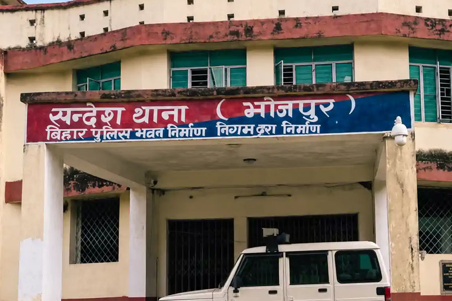 आरा, संदेश, थाना, बैरक, फायरिंग, होमगार्ड, जवान, मौत