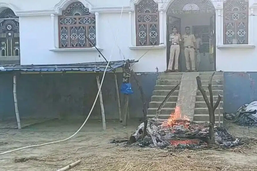 थावे, छात्रा, मौत, बवाल, आरोपी, चौखट, शव, जलाया